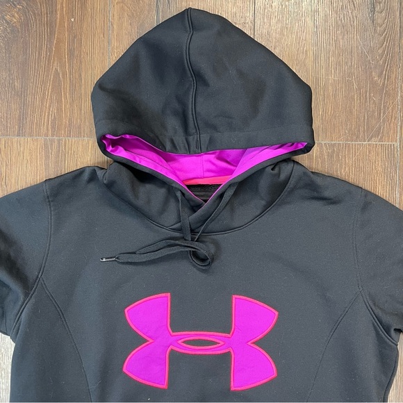 Under Armour semi fitted pullover hoodie SZ MED - Picture 2 of 3